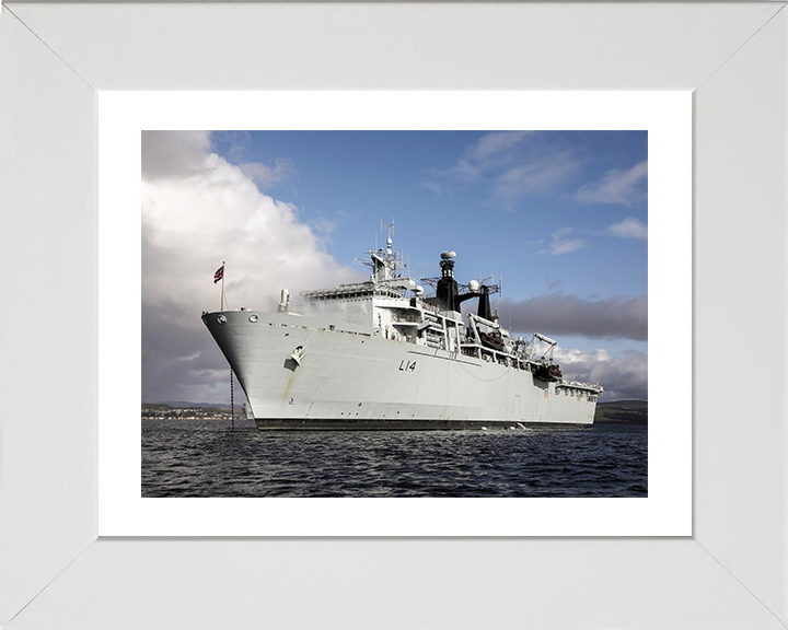 HMS Albion L14 | Photo Print | Framed Print | Albion Class | Amphibious ship | Royal Navy - Hampshire Prints