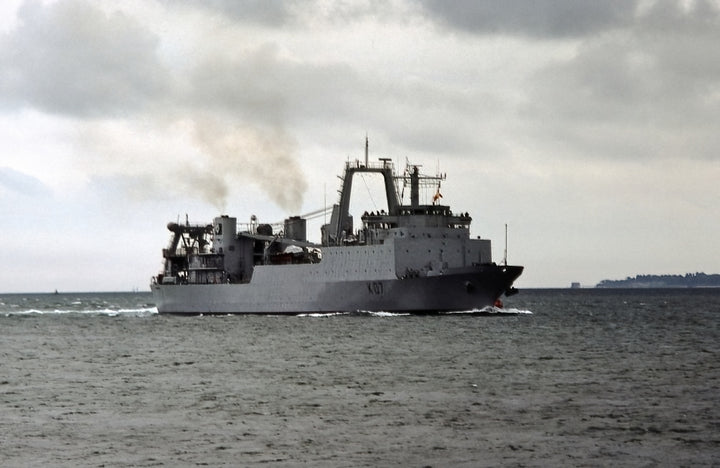 HMS Challenger K07 Royal Navy diving support vessel Photo Print or Framed Print - Hampshire Prints