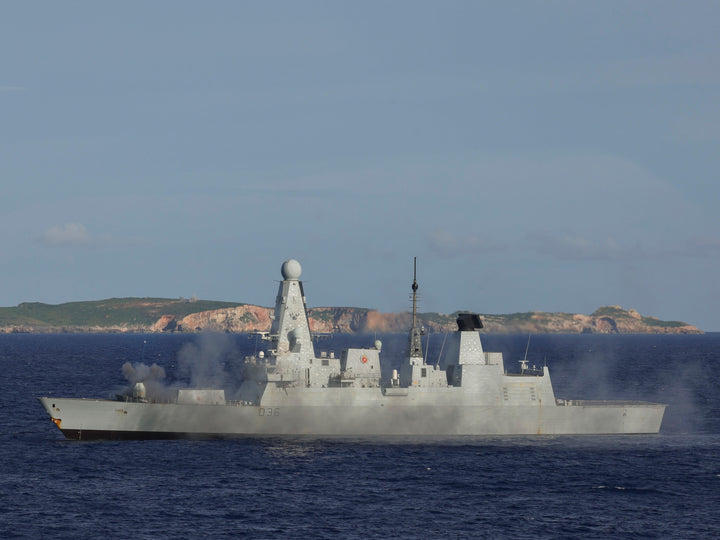 HMS Defender D36 | Photo Print | Framed Print | Poster | Type 45 | Destroyer | Royal Navy - Hampshire Prints