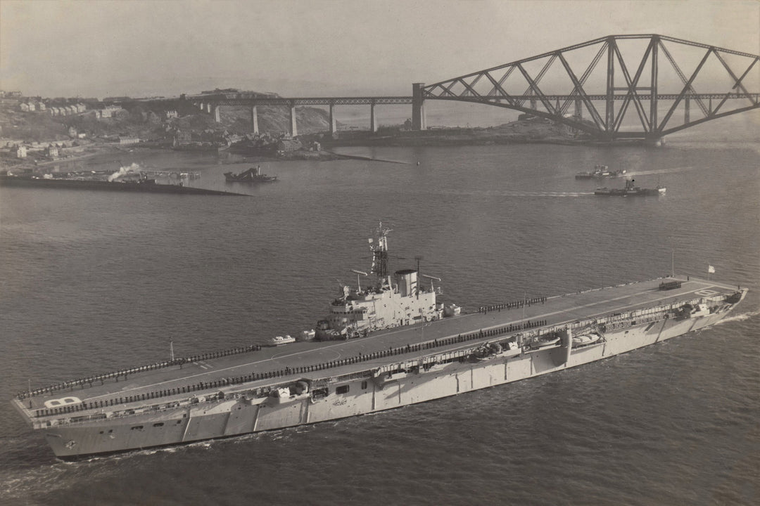 HMS Bulwark R08 Royal Navy Centaur class light fleet carrier Photo Print or Framed Print - Hampshire Prints