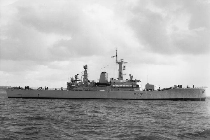 HMS Danae F47 Royal Navy Leander Class Frigate Photo Print or Framed Print - Hampshire Prints