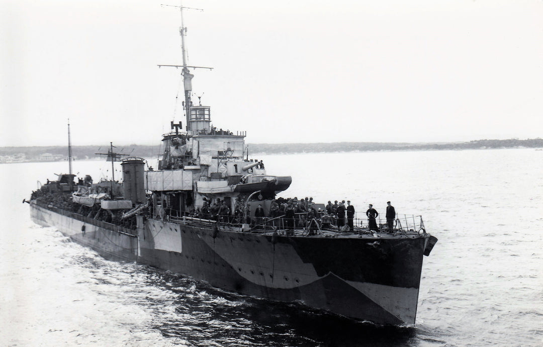 HMS Malcolm D19 Royal Navy Admiral class destroyer Photo Print or Framed Print - Hampshire Prints