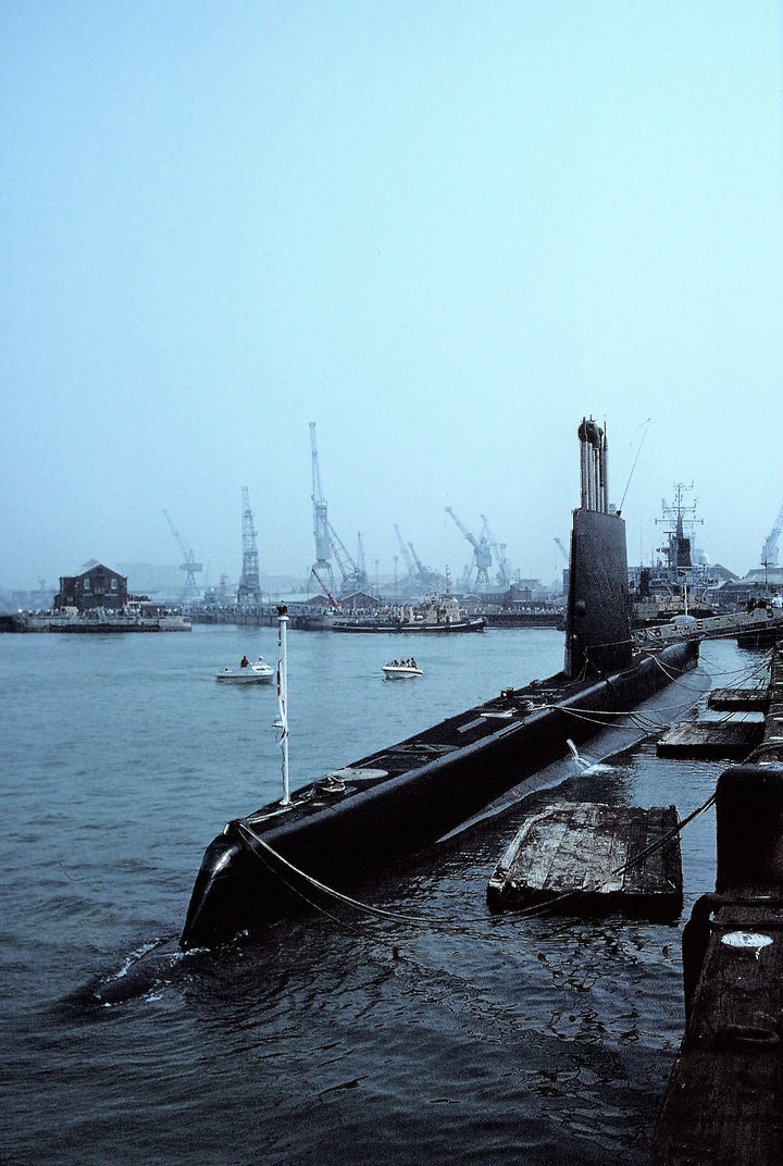 HMS Onyx S21 Royal Navy Oberon class Submarine Photo Print or Framed Print - Hampshire Prints