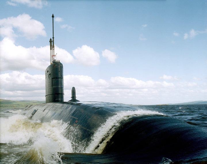 HMS Superb S109 Submarine | Photo Print | Framed Print | Swiftsure Class | Royal Navy - Hampshire Prints