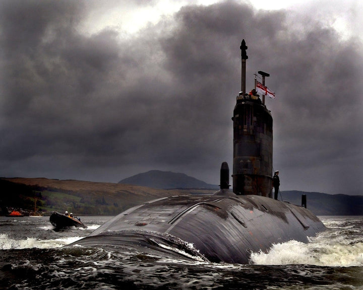 HMS Trenchant S91 Submarine | Photo Print | Framed Print | Trafalgar Class | Royal Navy - Hampshire Prints