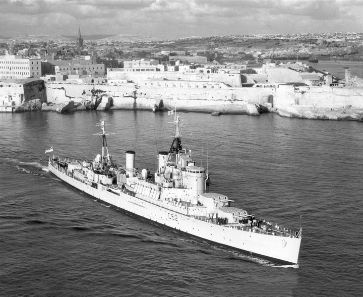 HMS Bermuda (52) Royal Navy Fiji class light cruiser Photo Print or Framed Photo Print - Hampshire Prints