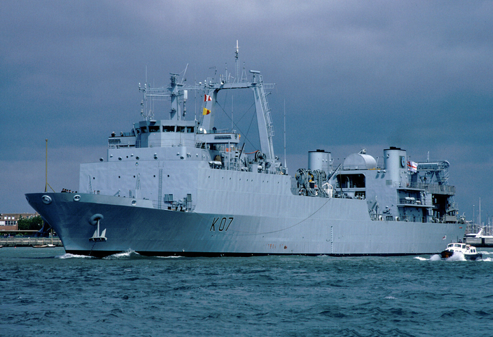 HMS Challenger K07 Royal Navy diving support vessel Photo Print or Framed Print - Hampshire Prints