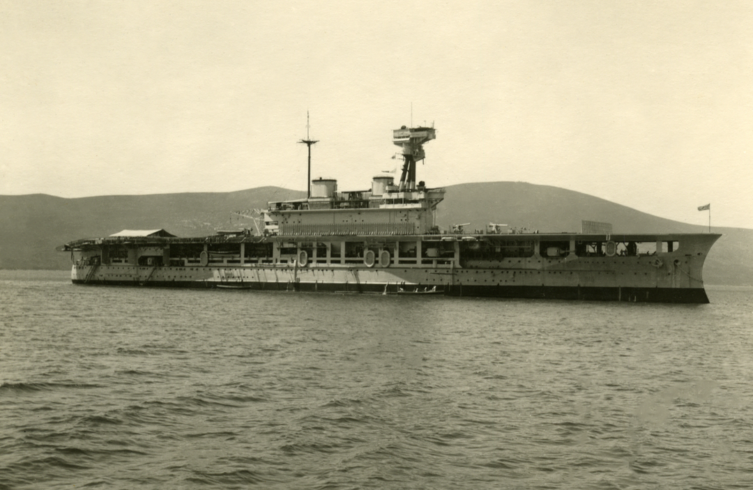 HMS Eagle (94) Royal Navy Eagle class aircraft carrier Photo Print or Framed Print - Hampshire Prints