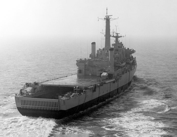 HMS Fearless L10 Royal Navy Fearless class amphibious ship Photo Print or Framed Print - Hampshire Prints