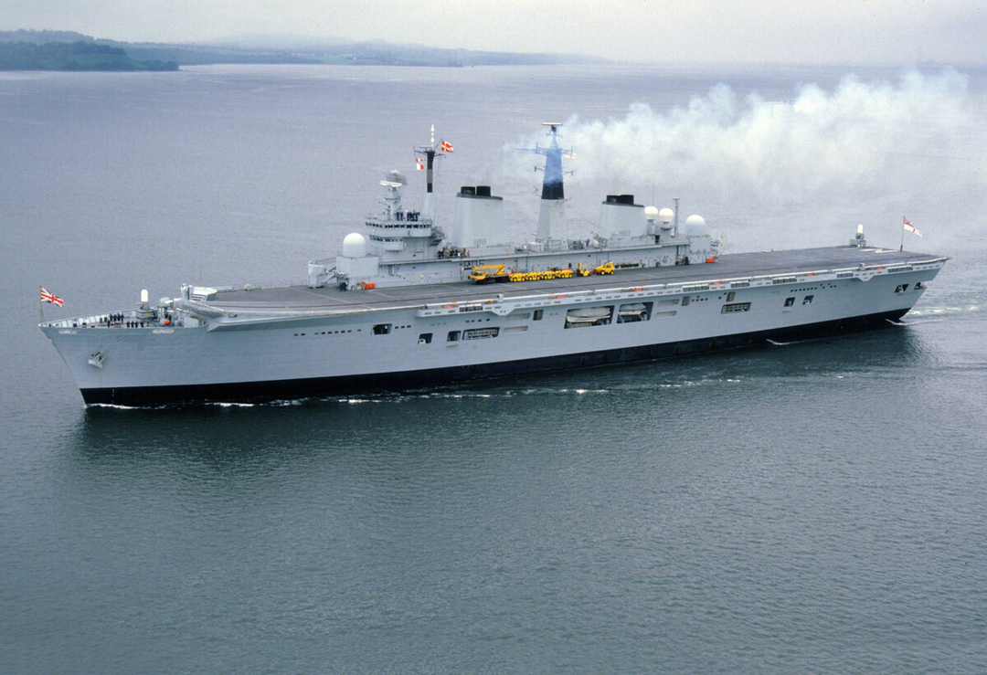 HMS Invincible R05 Royal Navy Invincible Class aircraft carrier Photo Print or Framed Print - Hampshire Prints