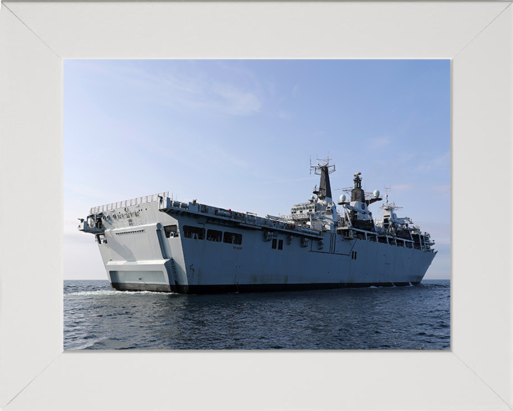 HMS Bulwark L15 Royal Navy Albion class amphibious ship Photo Print or Framed Print - Hampshire Prints