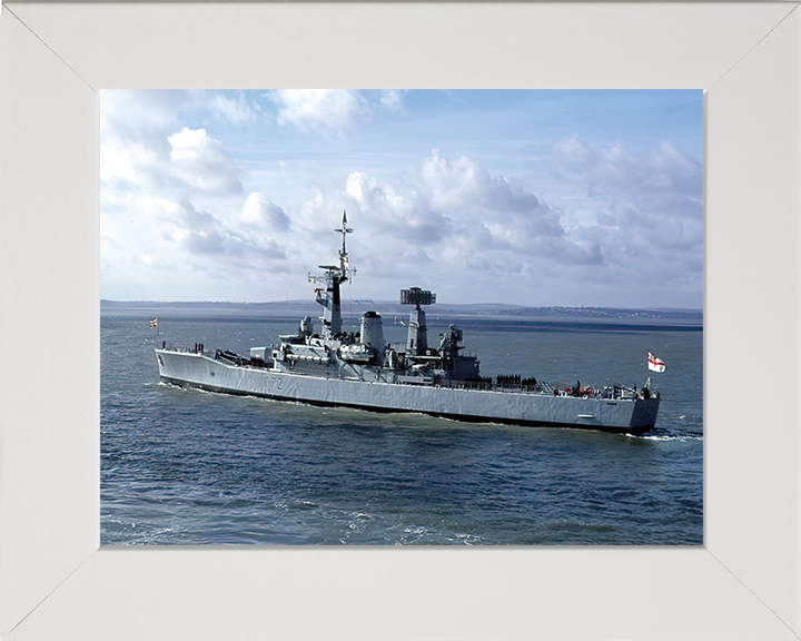 HMS Ariadne F72 | Photo Print | Framed Print | Leander Class | Frigate | Royal Navy - Hampshire Prints