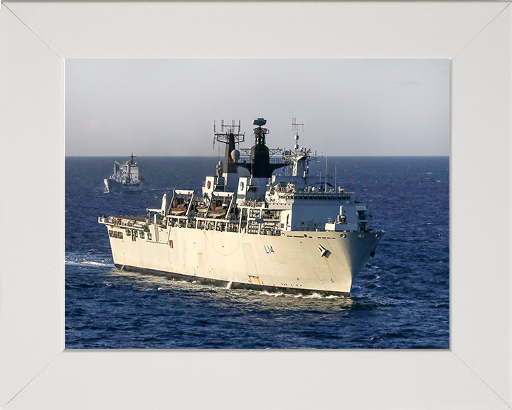 HMS Albion L14 | Photo Print | Framed Print | Albion Class | Amphibious ship | Royal Navy - Hampshire Prints