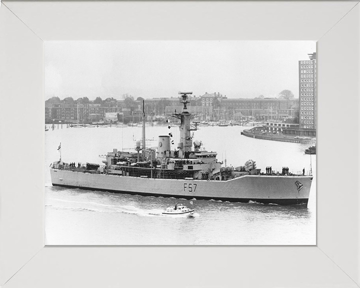 HMS Andromeda F57 Royal Navy Leander class frigate Photo Print or Framed Print - Hampshire Prints