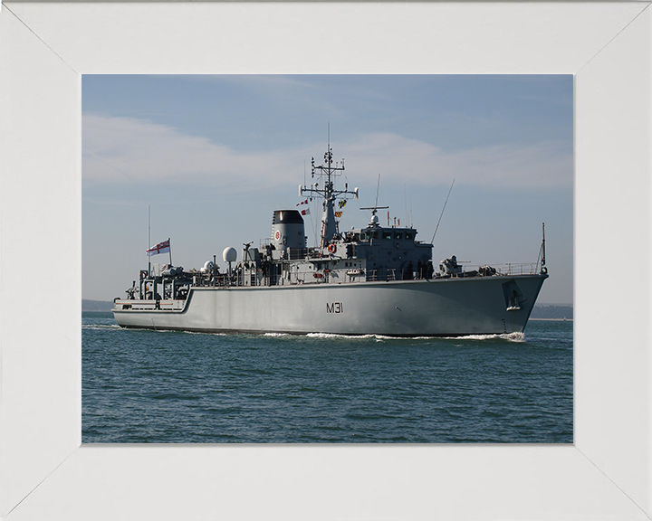 HMS Cattistock M31 Royal Navy Hunt class mine hunter Photo Print or Framed Print - Hampshire Prints