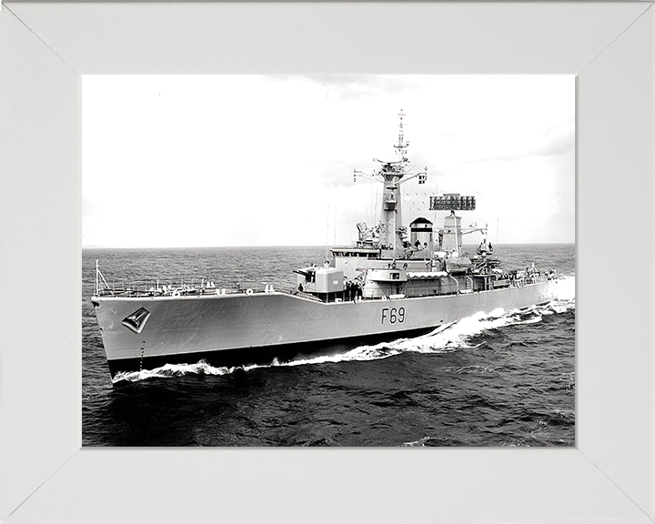 HMS Bacchante F69 | Photo Print | Framed Print | Leander Class | Frigate | Royal Navy - Hampshire Prints