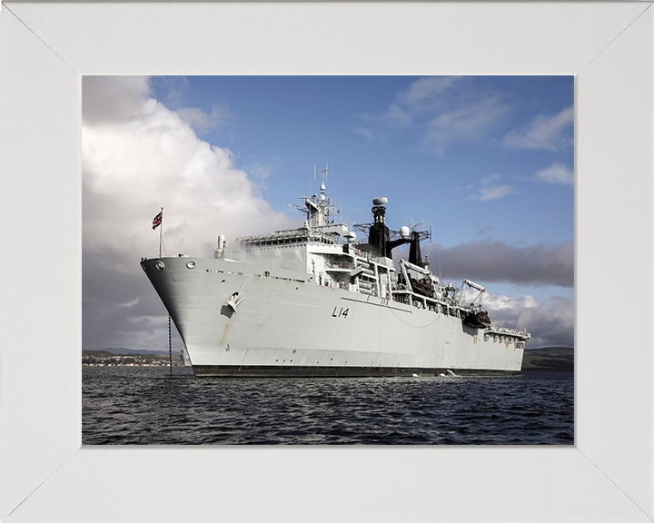 HMS Albion L14 | Photo Print | Framed Print | Albion Class | Amphibious ship | Royal Navy - Hampshire Prints