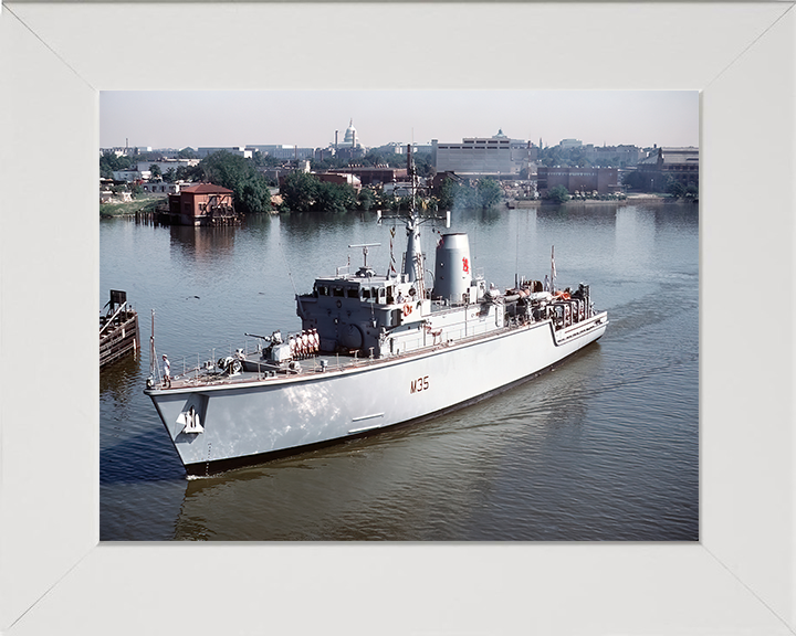 HMS Dulverton M35 Royal Navy Hunt class mine countermeasures vessel Photo Print or Framed Print - Hampshire Prints