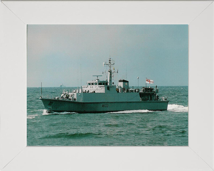 HMS Cromer M103 Royal Navy Sandown class minehunter Photo Print or Framed Print - Hampshire Prints