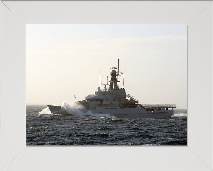 HMS Clyde P257 Royal Navy River class offshore patrol vessel Photo Print or Framed Print - Hampshire Prints