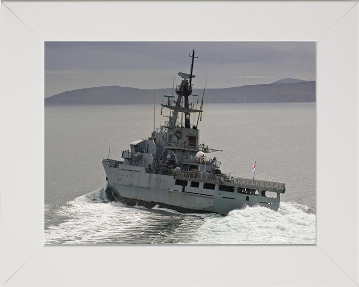 HMS Clyde P257 Royal Navy River class offshore patrol vessel Photo Print or Framed Print - Hampshire Prints