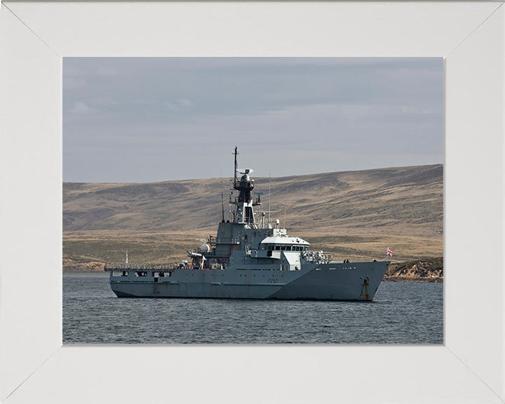 HMS Clyde P257 | Photo Print | Framed Print | River Class | Patrol Vessel | Royal Navy - Hampshire Prints