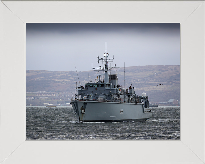 HMS Brocklesby M33 Royal Navy Hunt class Mine Counter Measures Vessel Photo Print or Framed Print - Hampshire Prints