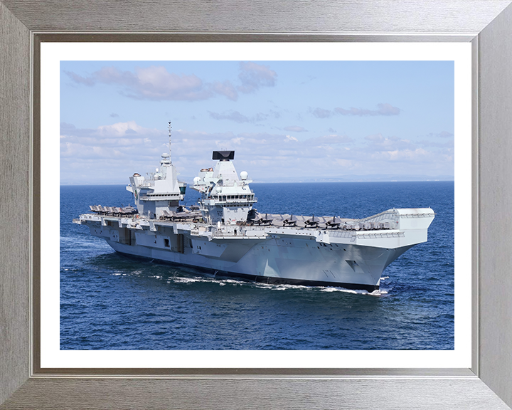 HMS Queen Elizabeth R08 | Photo Print | Framed Print | Queen Elizabeth Class | Aircraft Carrier | Royal Navy - Hampshire Prints