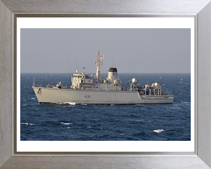 HMS Atherstone M38 Royal Navy Hunt class mine countermeasures vessel Photo Print or Framed Print - Hampshire Prints