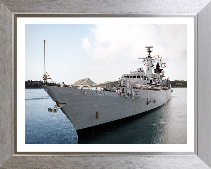 HMS Brave F94 Royal Navy Type 22 Frigate Photo Print or Framed Print - Hampshire Prints