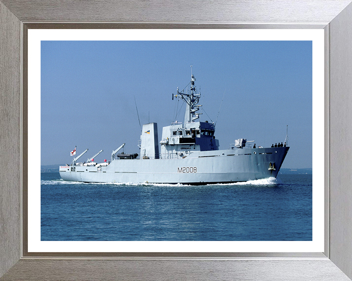 HMS Blackwater M2008 Royal Navy River class minesweeper Photo Print or Framed Print - Hampshire Prints