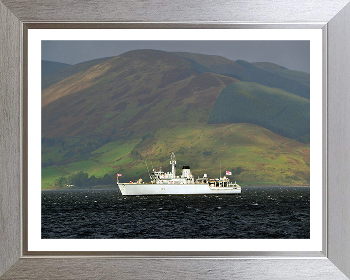 HMS Cattistock M31 Royal Navy Hunt class mine hunter Photo Print or Framed Print - Hampshire Prints