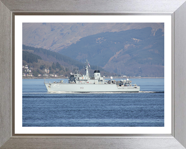 HMS Cattistock M31 Royal Navy Hunt class mine hunter Photo Print or Framed Print - Hampshire Prints