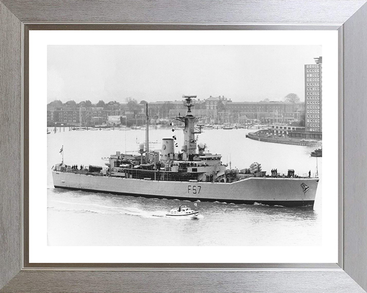 HMS Andromeda F57 Royal Navy Leander class frigate Photo Print or Framed Print - Hampshire Prints