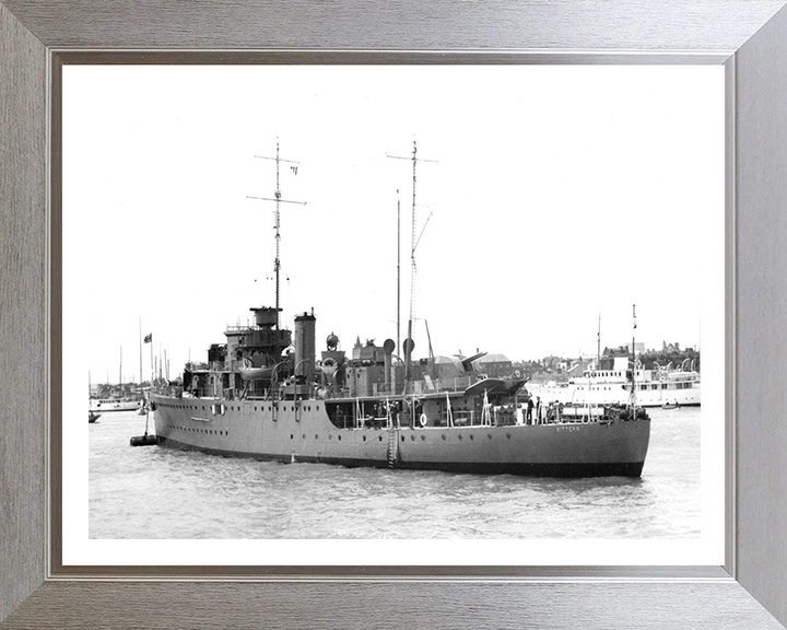 HMS Bittern L07 Royal Navy Bittern class sloop Photo Print or Framed Print - Hampshire Prints