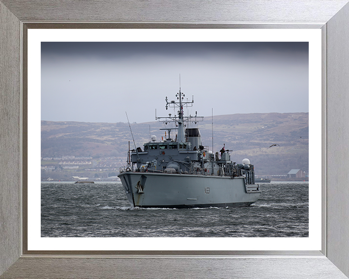 HMS Brocklesby M33 Royal Navy Hunt class Mine Counter Measures Vessel Photo Print or Framed Print - Hampshire Prints