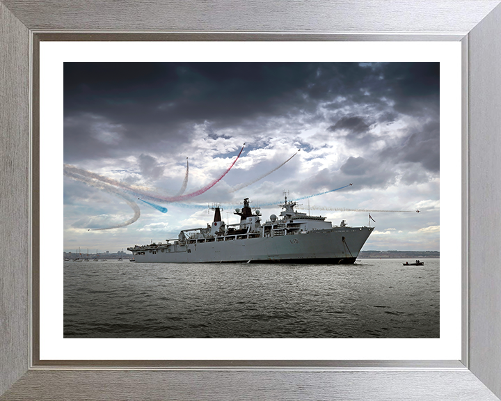 HMS Bulwark L15 | Photo Print | Framed Print | Albion Class | Amphibious Ship | Royal Navy - Hampshire Prints