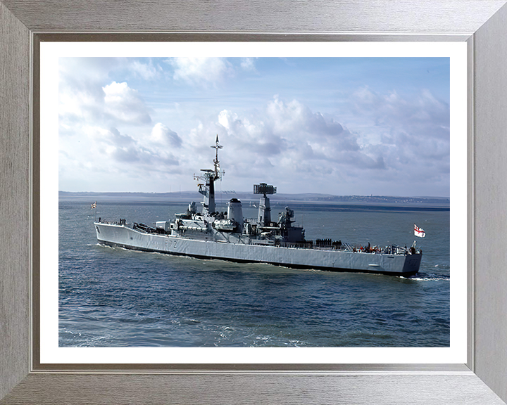 HMS Ariadne F72 | Photo Print | Framed Print | Leander Class | Frigate | Royal Navy - Hampshire Prints