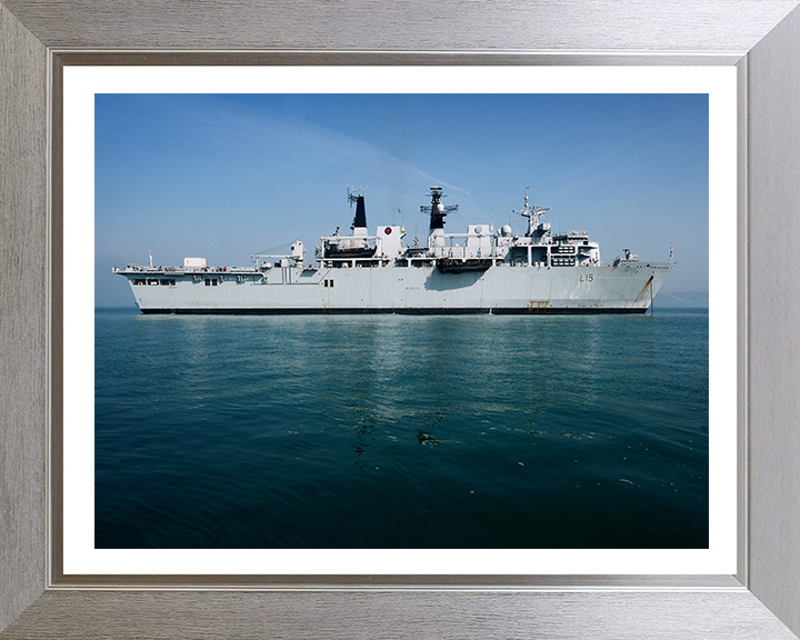 HMS Bulwark L15 Royal Navy Albion class amphibious ship Photo Print or Framed Print - Hampshire Prints