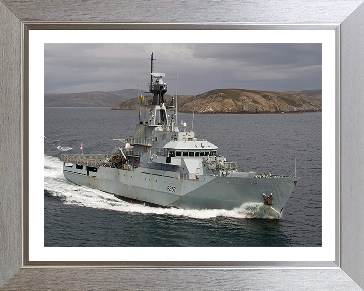 HMS Clyde P257 | Photo Print | Framed Print | River Class | Patrol Vessel | Royal Navy - Hampshire Prints