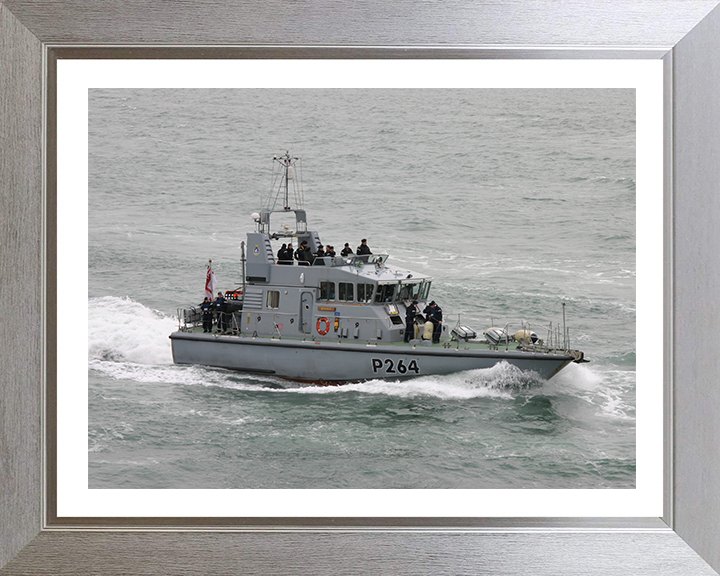 HMS Archer P264 Royal Navy Archer class P2000 patrol vessel Photo Print or Framed Print - Hampshire Prints