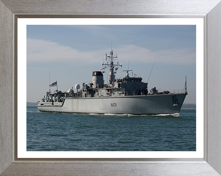 HMS Cattistock M31 Royal Navy Hunt class mine hunter Photo Print or Framed Print - Hampshire Prints