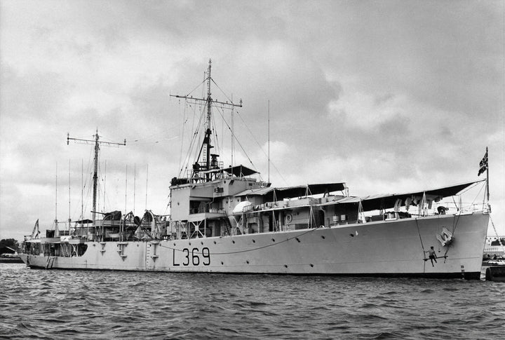 HMS Meon K269 | Photo Print | Framed Print | Poster | River Class | Frigate | Royal Navy - Hampshire Prints