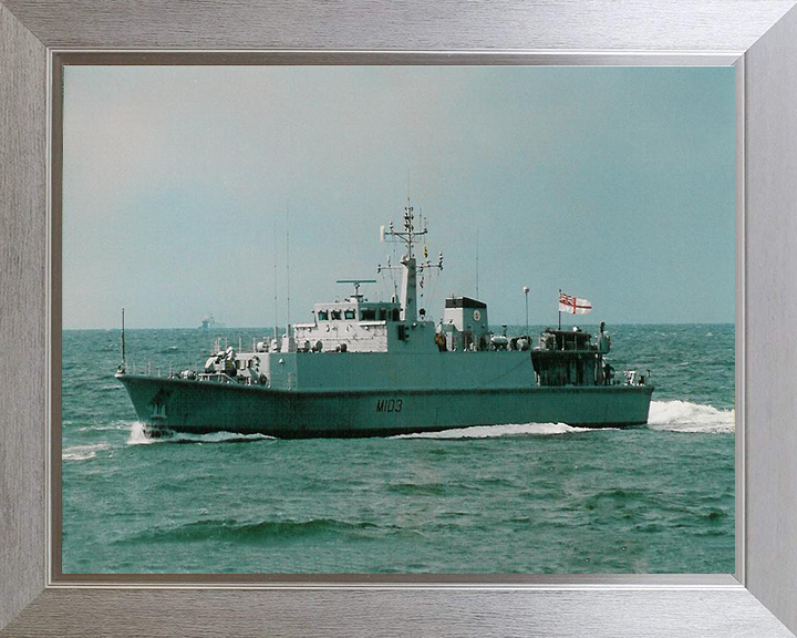 HMS Cromer M103 Royal Navy Sandown class minehunter Photo Print or Framed Print - Hampshire Prints