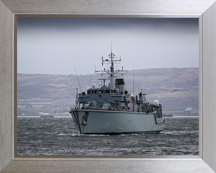 HMS Brocklesby M33 Royal Navy Hunt class Mine Counter Measures Vessel Photo Print or Framed Print - Hampshire Prints