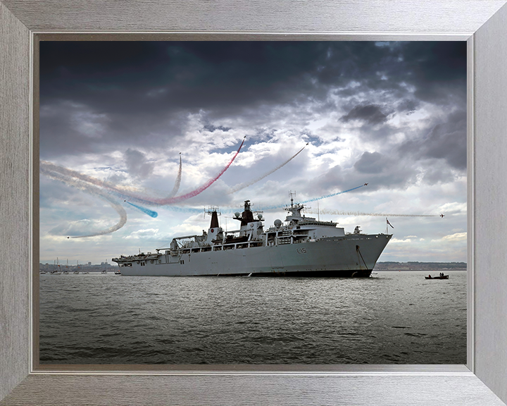 HMS Bulwark L15 | Photo Print | Framed Print | Albion Class | Amphibious Ship | Royal Navy - Hampshire Prints