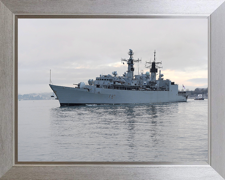 HMS Chatham F87 Royal Navy Type 22 Frigate Photo Print or Framed Print - Hampshire Prints