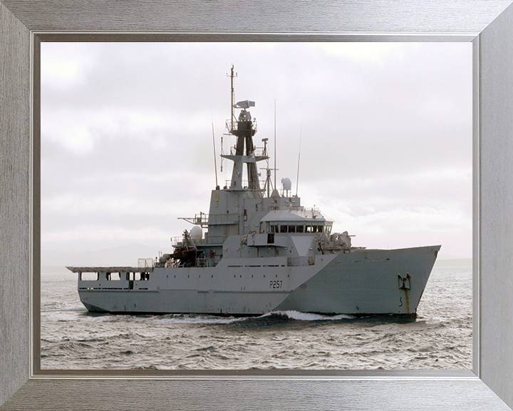 HMS Clyde P257 Royal Navy River class offshore patrol vessel Photo Print or Framed Print - Hampshire Prints