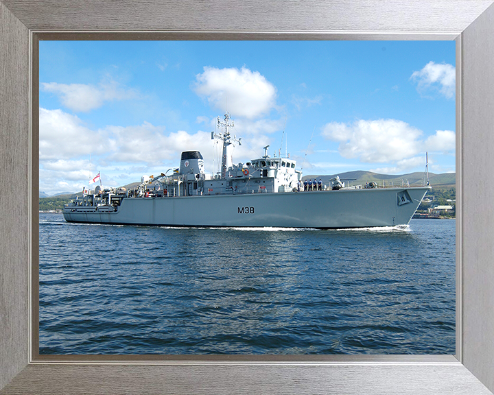 HMS Atherstone M38 Royal Navy Hunt class mine countermeasures vessel Photo Print or Framed Print - Hampshire Prints