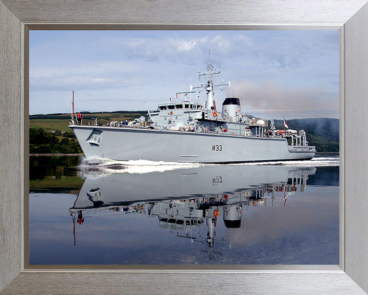 HMS Brocklesby M33 Royal Navy Hunt class Mine Counter Measures Vessel Photo Print or Framed Print - Hampshire Prints